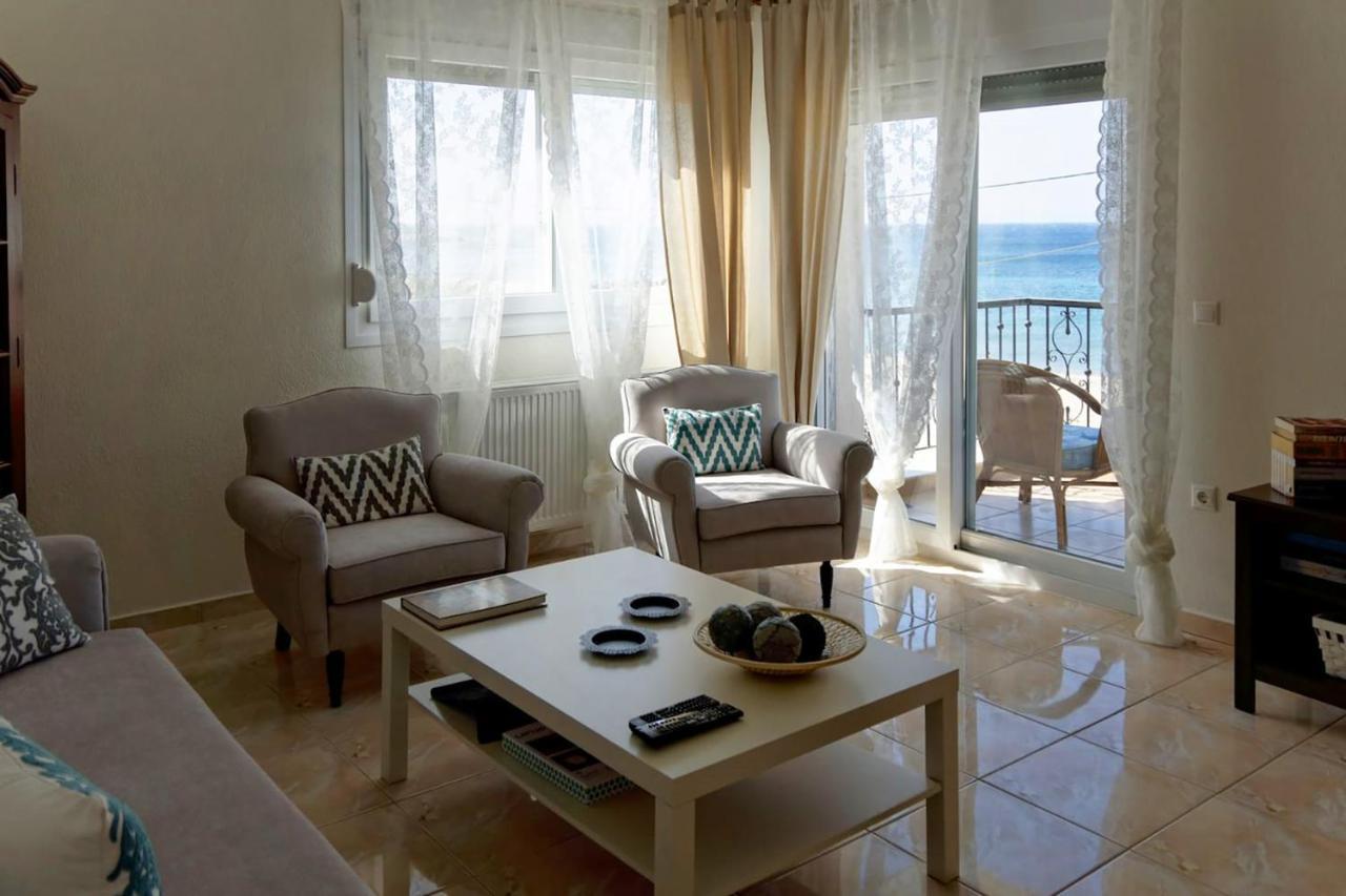 Lemon Beach Front Apartment, Nikiti Экстерьер фото