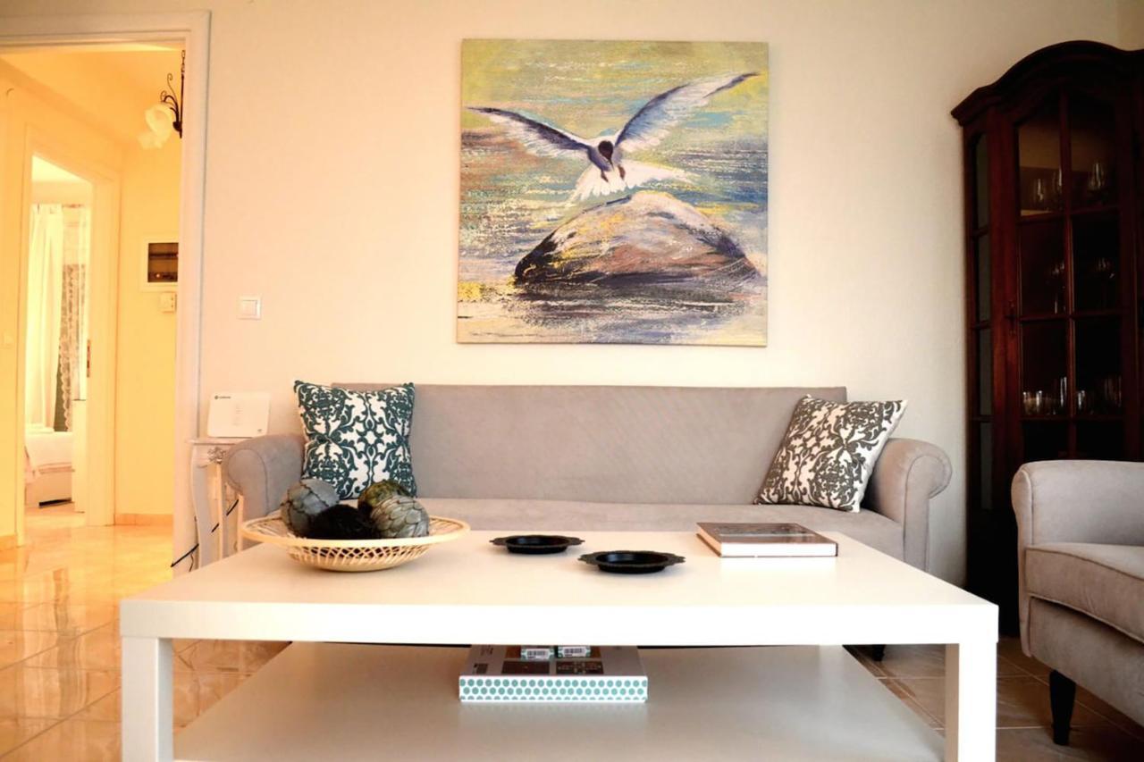 Lemon Beach Front Apartment, Nikiti Экстерьер фото