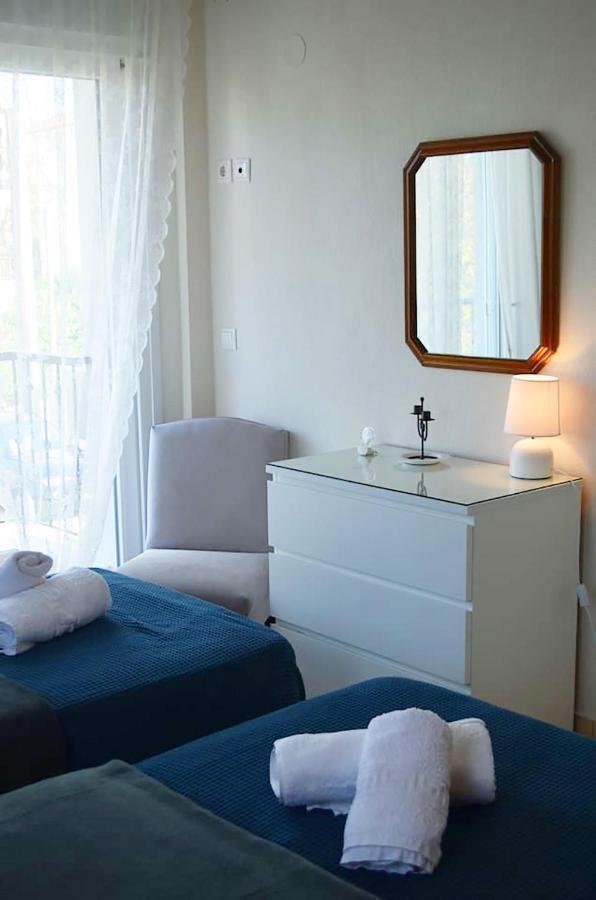 Lemon Beach Front Apartment, Nikiti Экстерьер фото