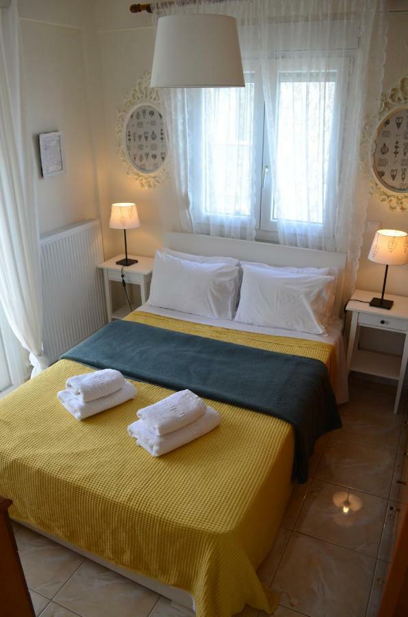 Lemon Beach Front Apartment, Nikiti Экстерьер фото